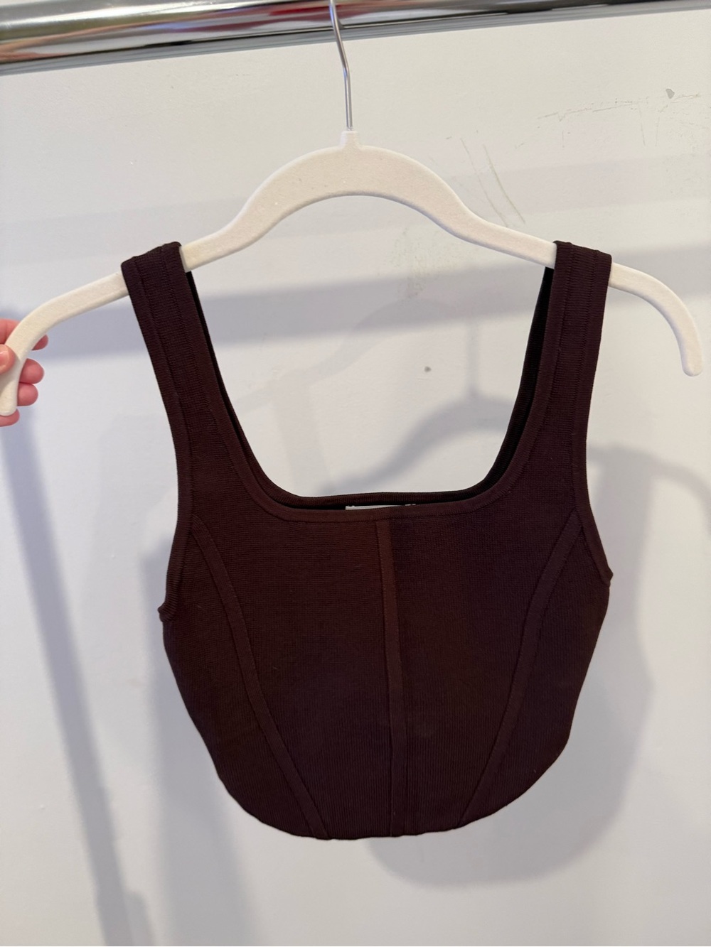 Aritzia Babaton Scoop Neck Cropped Tank Top - Dark Brown